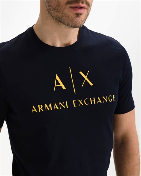 Playeras y camisetas de Armani Exchange .